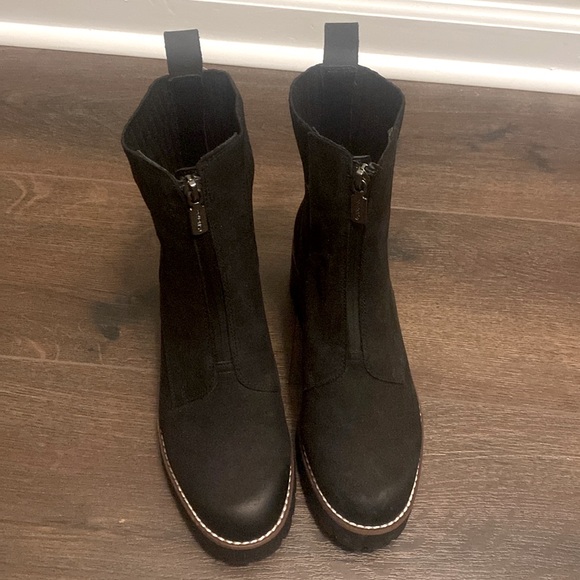 BLONDO DEMERIA WATERPROOF ANKLE BOOTS - NWOT - Picture 3 of 9